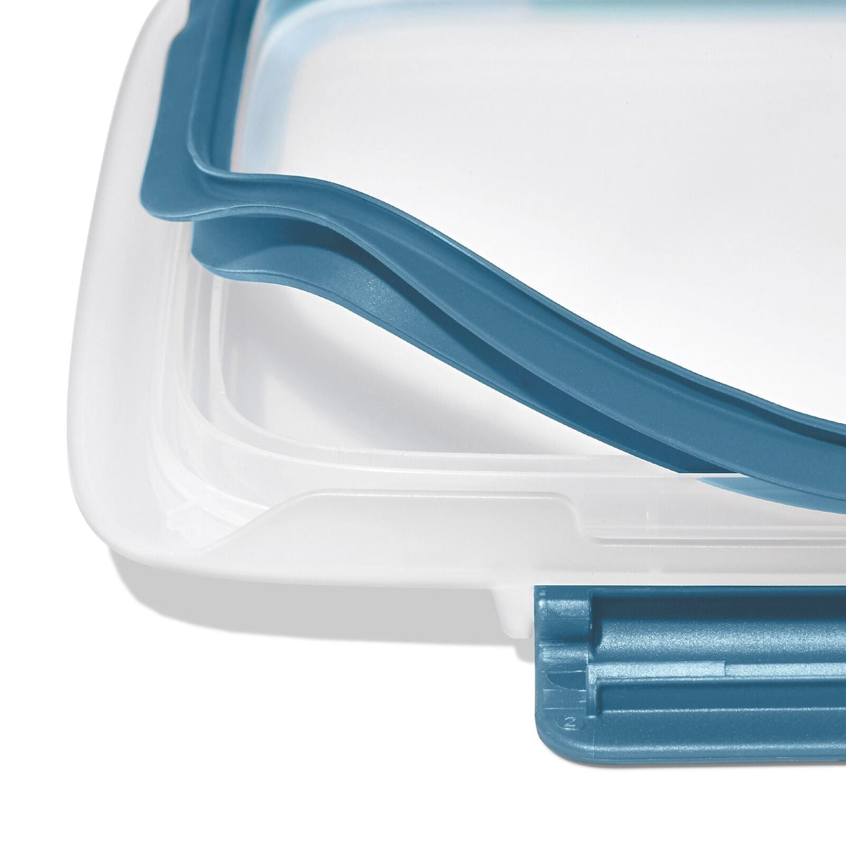 prep-and-go-salad-container-w2 oxo_prepgo_feature_pdp_03_5_.jpeg