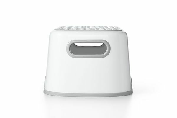 step-stool-gray-z8 tot_63116500_3b.jpg