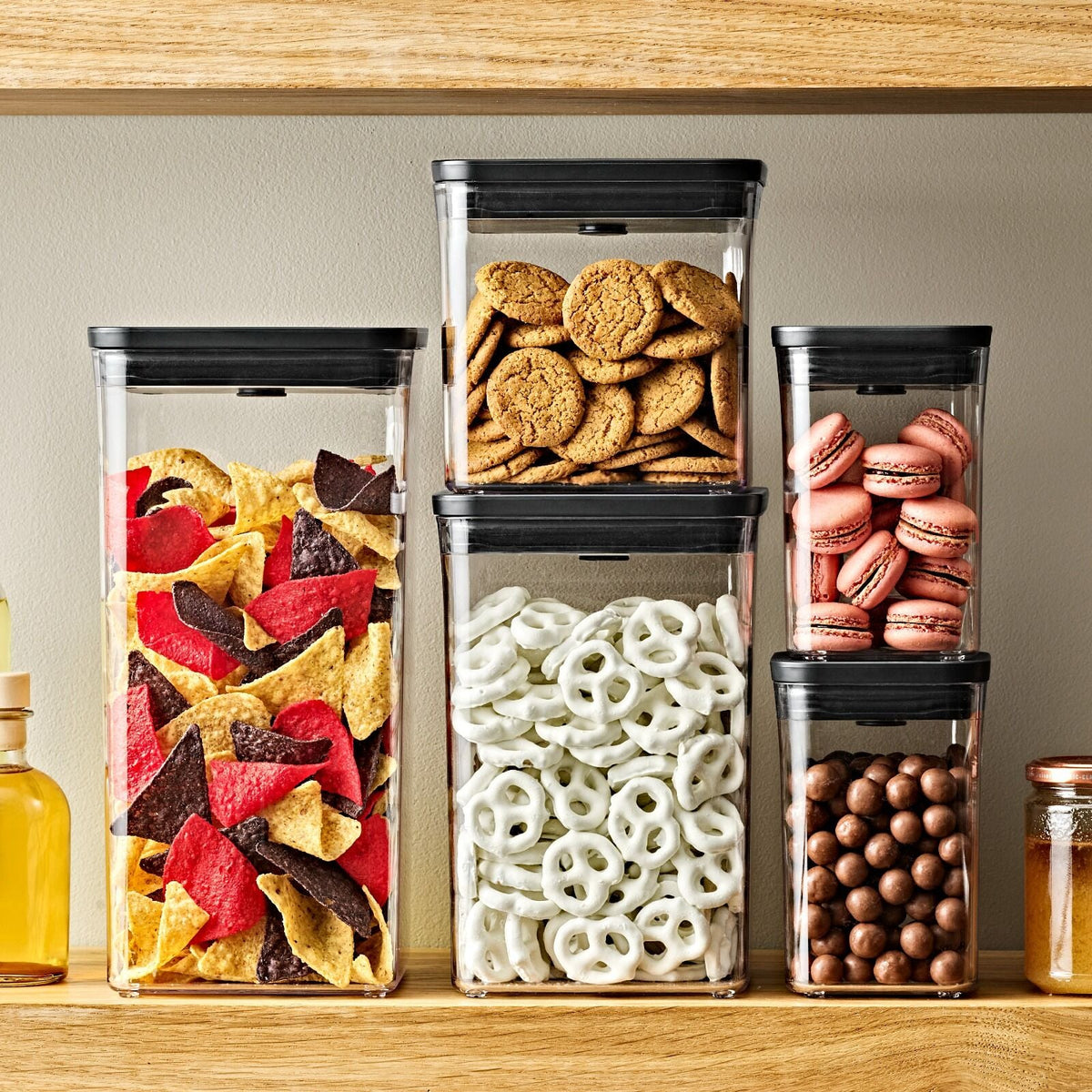 pop-container-big-square-medium-4-4-qt-4-2-l-l7 pop-matte-neutrals-black_pdp_01_1_.jpg