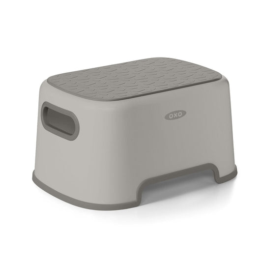 step-stool-drizzle-l5 tot_63171500_step-stool-drizzle_00_main.jpeg