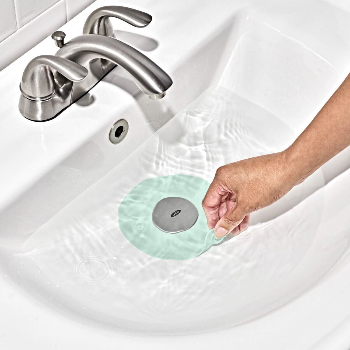 tub-stopper-opal-a7 tot_tub-stopper-opal_pdp_03_1.jpeg